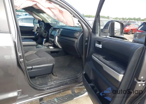 2014 Toyota Tundra Double Cab Sr/Double Cab Sr5 z USA, uszkodzony, nr VIN 5TFRY5F19EX147624